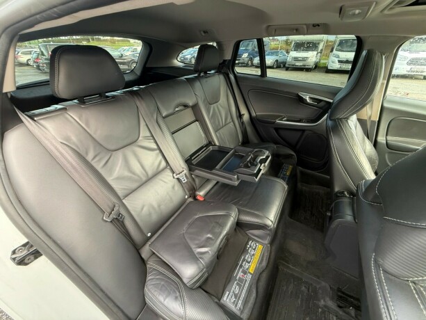 volvo-v60-diesel-2012-big-27