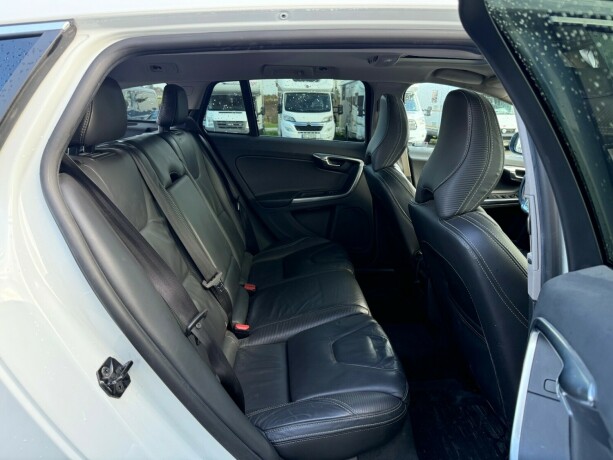 volvo-v60-diesel-2012-big-24