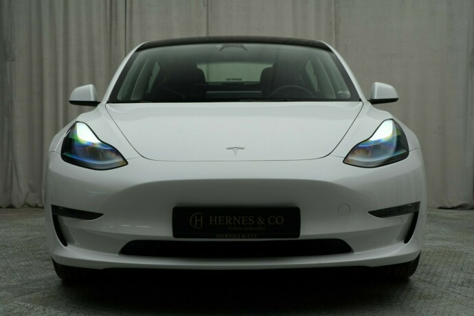 tesla-model-3-elektrisitet-2023-big-11
