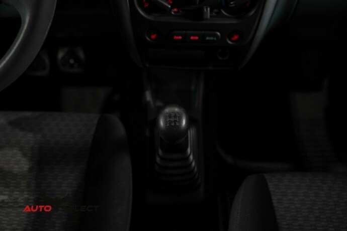 suzuki-jimny-bensin-2008-big-26