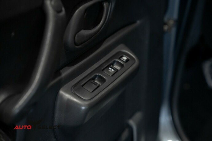 suzuki-jimny-bensin-2008-big-16