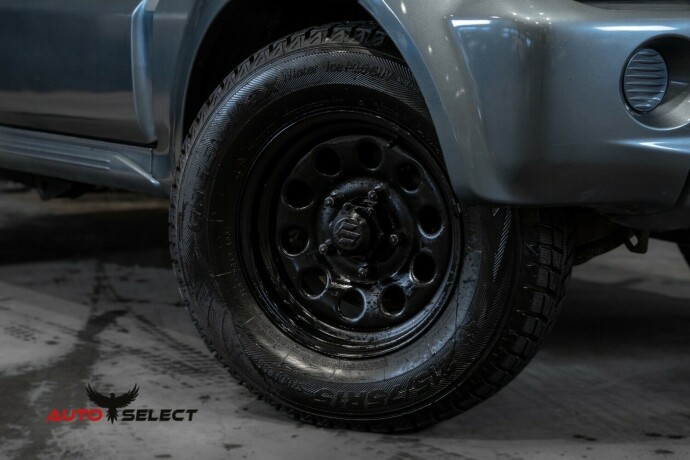 suzuki-jimny-bensin-2008-big-2