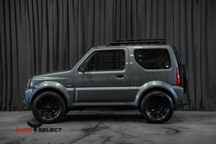 suzuki-jimny-bensin-2008-big-7