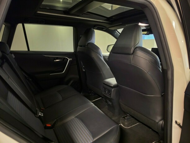 toyota-rav4-elektrisitetbensin-2020-big-15