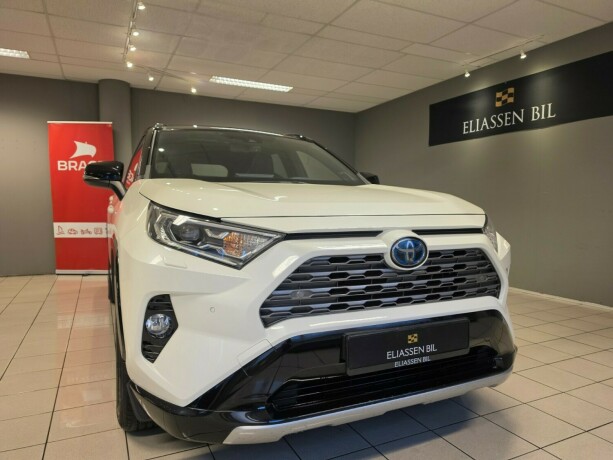 toyota-rav4-elektrisitetbensin-2020-big-8