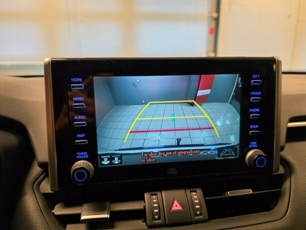 toyota-rav4-elektrisitetbensin-2020-big-28