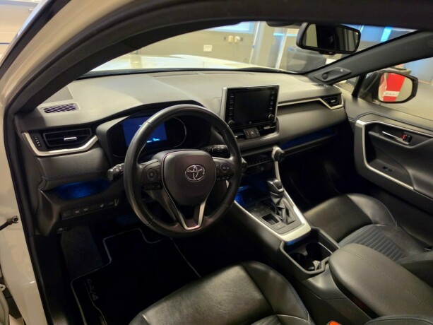 toyota-rav4-elektrisitetbensin-2020-big-23