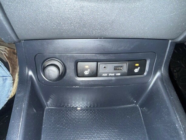 hyundai-i20-bensin-2013-big-20