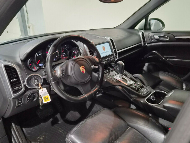 porsche-cayenne-diesel-2011-big-14