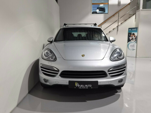 porsche-cayenne-diesel-2011-big-3