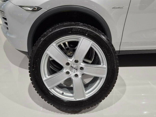 porsche-cayenne-diesel-2011-big-28