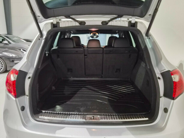 porsche-cayenne-diesel-2011-big-26