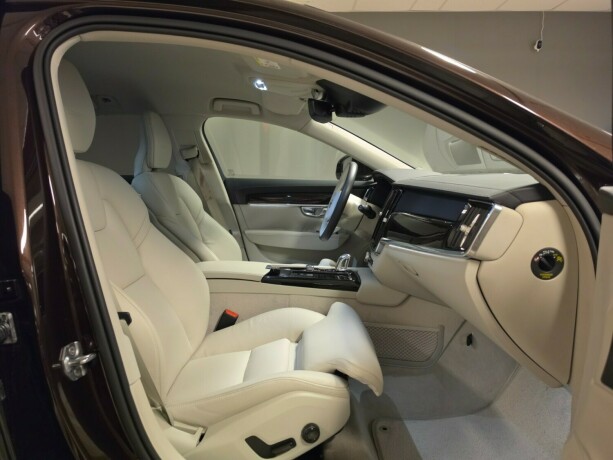 volvo-v90-plug-in-petrol-2019-big-11