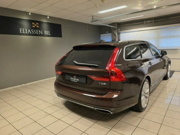 volvo-v90-plug-in-petrol-2019-big-5