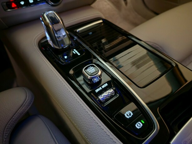 volvo-v90-plug-in-petrol-2019-big-37