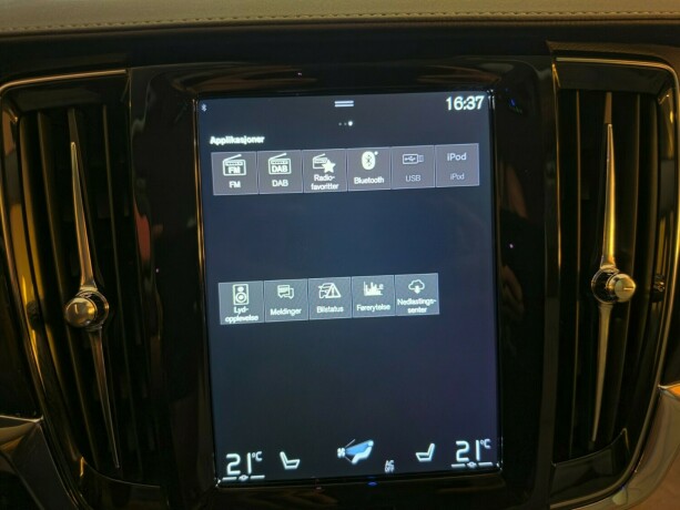 volvo-v90-plug-in-petrol-2019-big-44