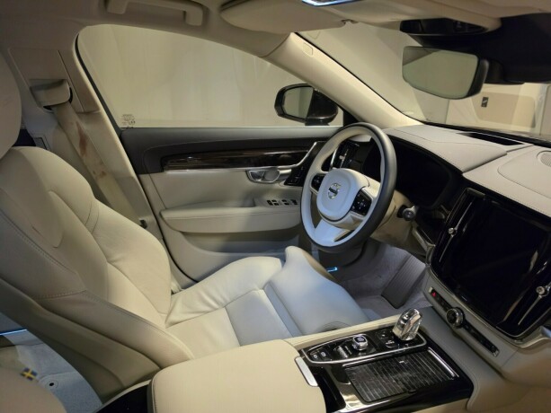 volvo-v90-plug-in-petrol-2019-big-14