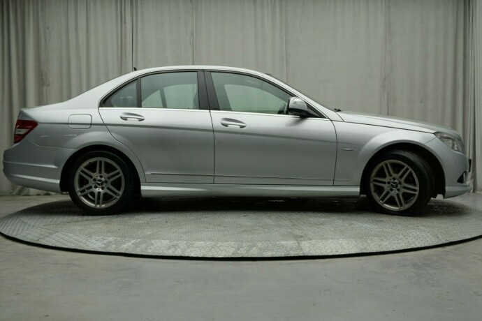 mercedes-benz-c200-bensin-2007-big-12