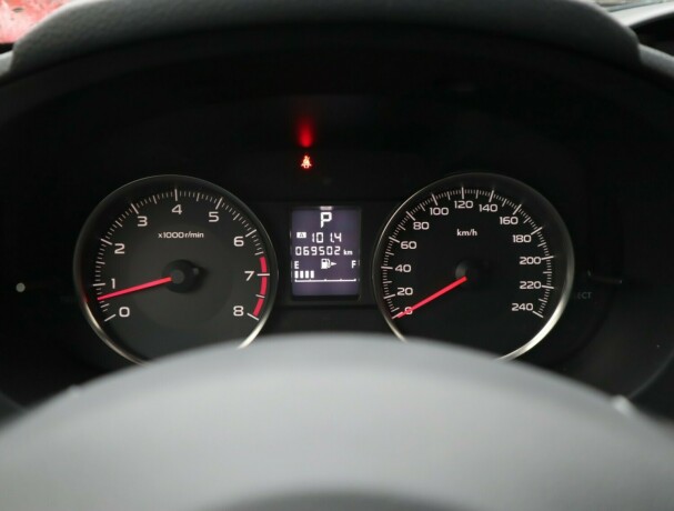 subaru-xv-bensin-2013-big-28