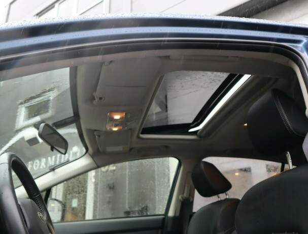 subaru-xv-bensin-2013-big-16