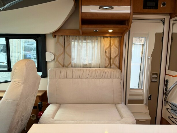 autostar-prestige-elite-i730lc-queensbed-senkeseng-alde-varme-23-177hk-diesel-2018-big-27