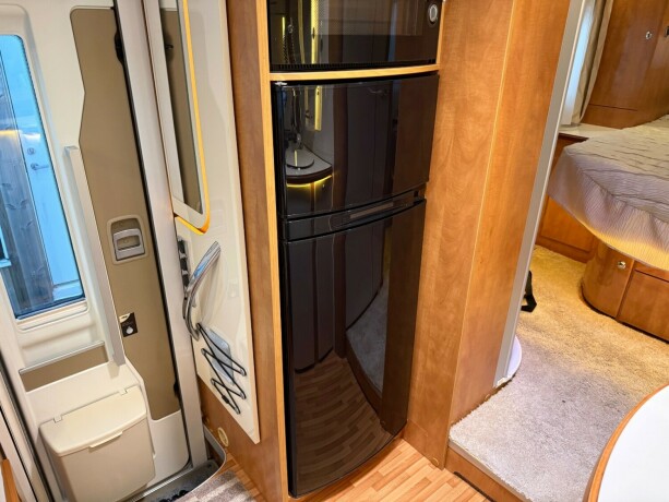 autostar-prestige-elite-i730lc-queensbed-senkeseng-alde-varme-23-177hk-diesel-2018-big-52