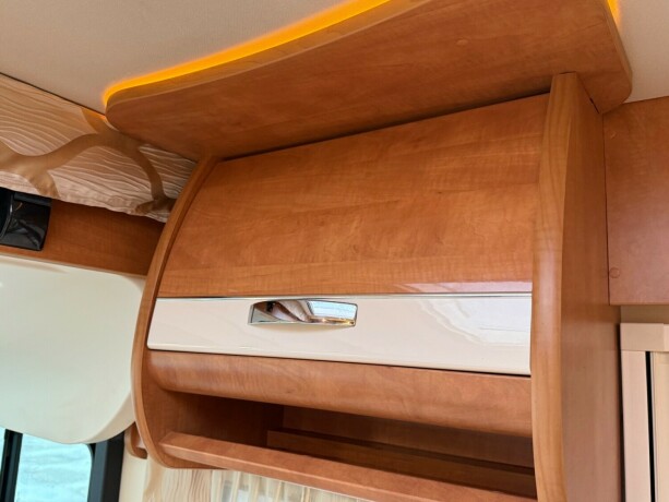 autostar-prestige-elite-i730lc-queensbed-senkeseng-alde-varme-23-177hk-diesel-2018-big-32