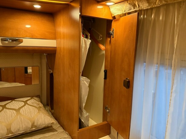 autostar-prestige-elite-i730lc-queensbed-senkeseng-alde-varme-23-177hk-diesel-2018-big-82