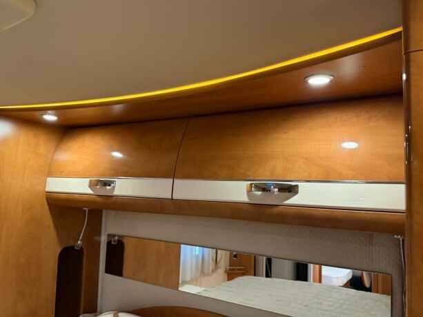 autostar-prestige-elite-i730lc-queensbed-senkeseng-alde-varme-23-177hk-diesel-2018-big-83