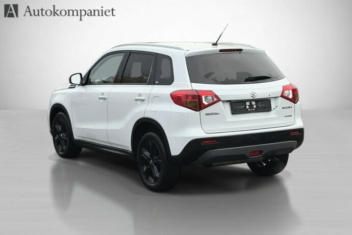 suzuki-vitara-bensin-2017-big-3