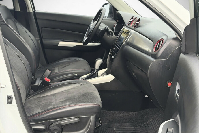 suzuki-vitara-bensin-2017-big-15