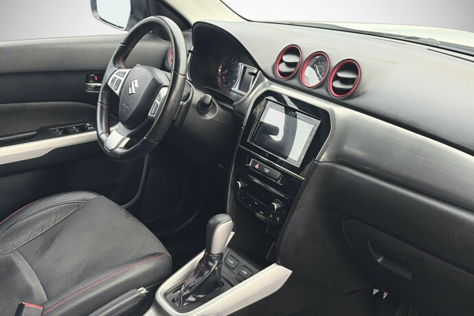 suzuki-vitara-bensin-2017-big-16