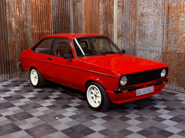 ford-escort-bensin-1977-big-0