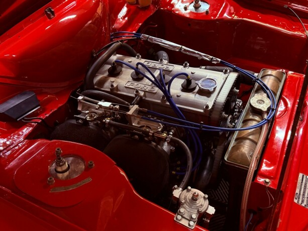 ford-escort-bensin-1977-big-42