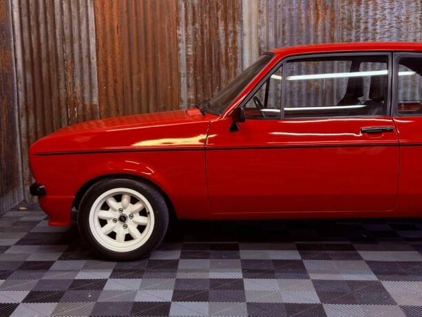 ford-escort-bensin-1977-big-11