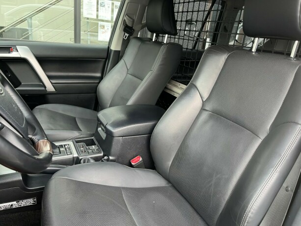 toyota-land-cruiser-diesel-2022-big-8