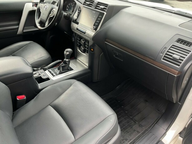 toyota-land-cruiser-diesel-2022-big-13
