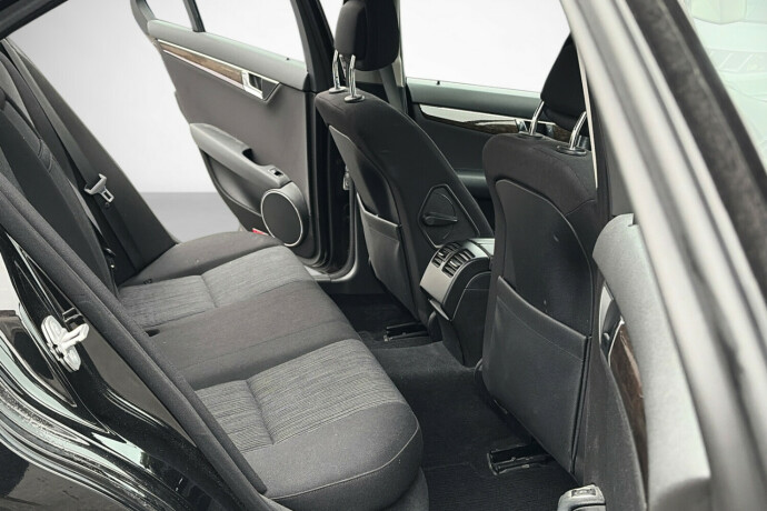 mercedes-benz-c220-d-diesel-2007-big-15