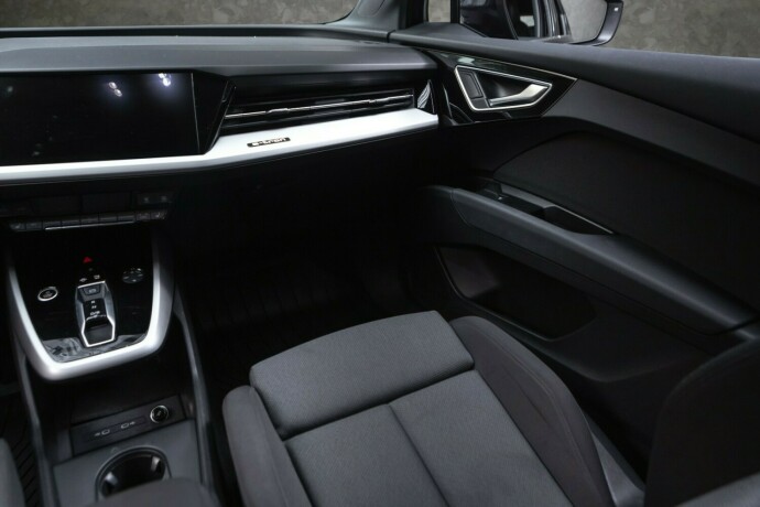 audi-q4-e-tron-elektrisitet-2022-big-28