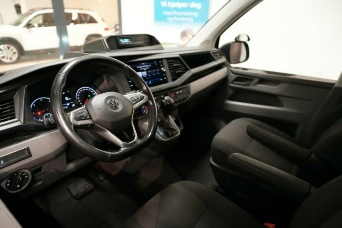 volkswagen-transporter-diesel-2020-big-10