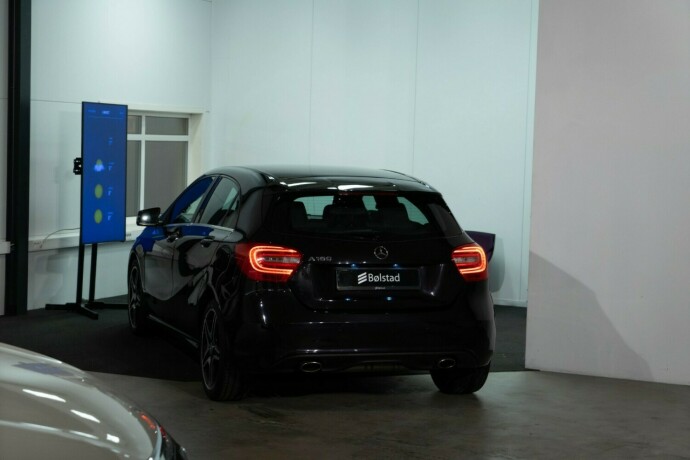 mercedes-benz-a180-bensin-2014-big-13