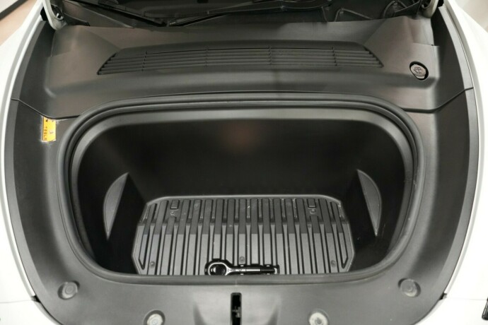 tesla-model-y-elektrisitet-2021-big-24