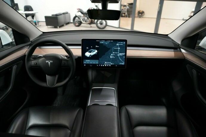 tesla-model-y-elektrisitet-2021-big-10