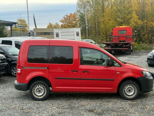 volkswagen-caddy-diesel-2012-big-5