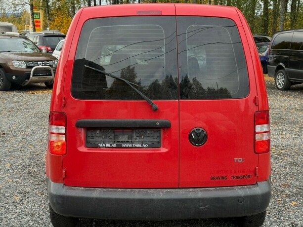 volkswagen-caddy-diesel-2012-big-6