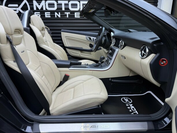 mercedes-benz-slk55-bensin-2013-big-31