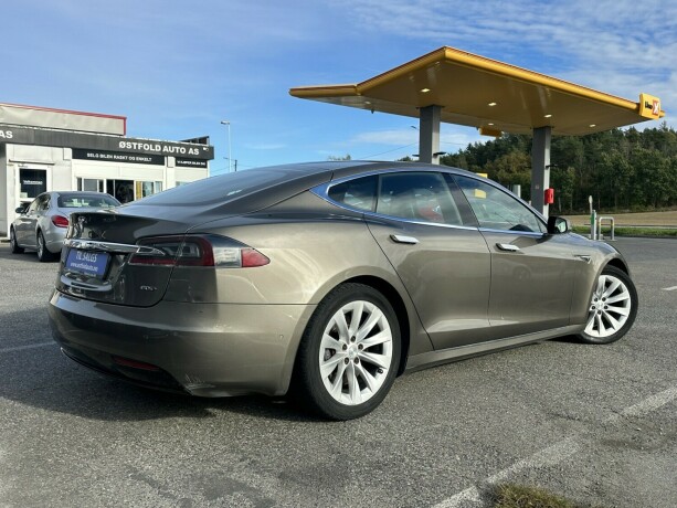 tesla-model-s-elektrisitet-2016-big-4