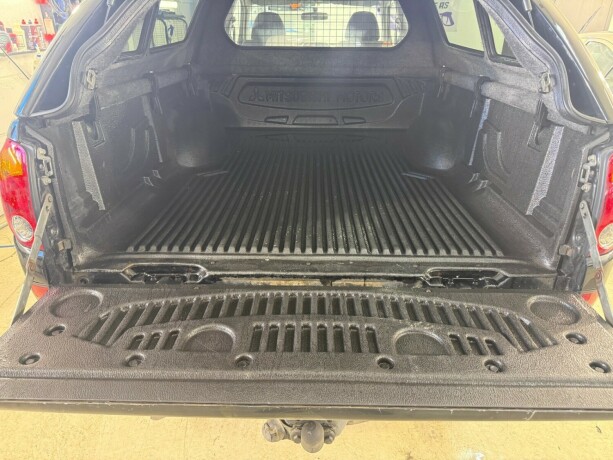 mitsubishi-l200-diesel-2007-big-26