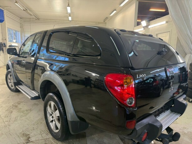 mitsubishi-l200-diesel-2007-big-4