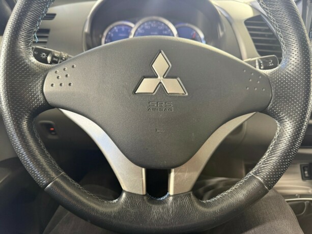 mitsubishi-l200-diesel-2007-big-9